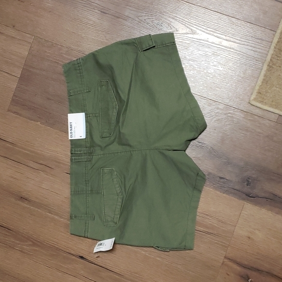 👖OLD NAVY SHORTS 👖 - Picture 4 of 9